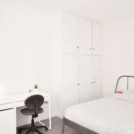 Escapade A Montmartre #pariswithlove Apartment